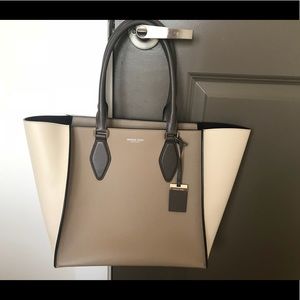 Michael Kors Collection - Lg Leather Gracie Tote